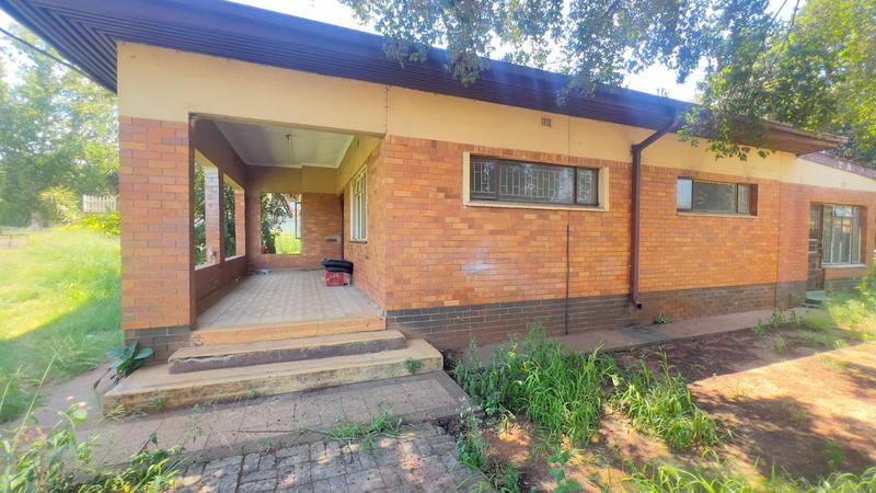 4 Bedroom Property for Sale in Oos Einde North West